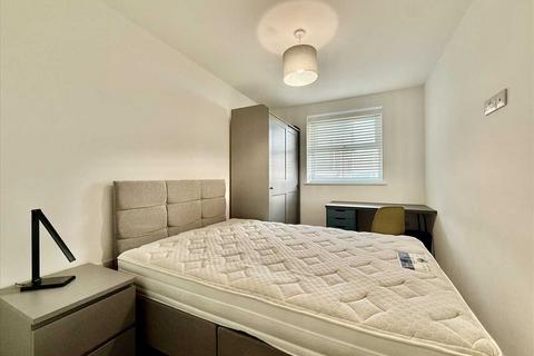 2 bedroom apartment to rent, Winston Avenue, Plymouth