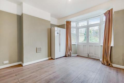 30 Rickman Hill, Coulsdon, CR5 3DN