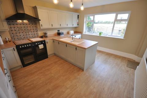 Southolme Trundle Lane, Fishlake, Doncaster, DN7 5LL