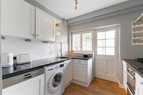 2 bedroom flat for sale, Richmond Hill Court, Richmond, Surrey
