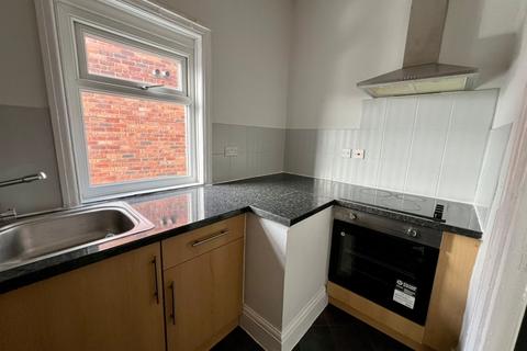 2 bedroom apartment to rent, Gidlow Lane, Springfield