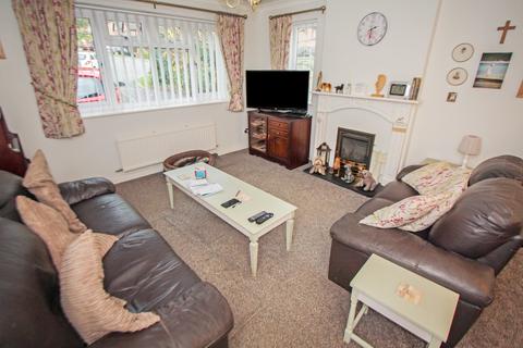40 Bryn Castell, Abergele, LL22 8QA