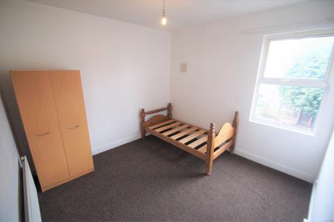 19 Blythe Road, Coventry, CV1 5AU