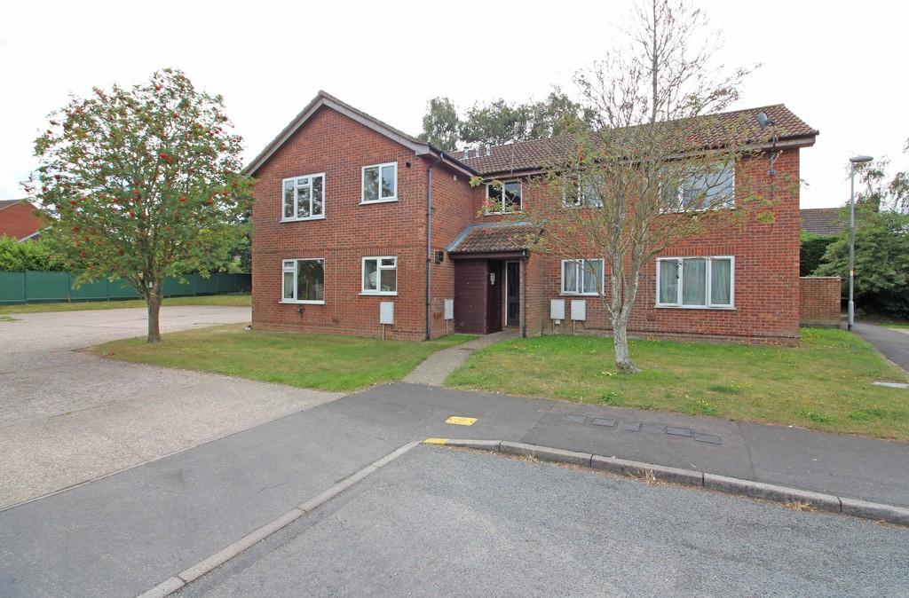 Hadfield Road, North Walsham 1 bed flat £515 pcm (£119 pw)