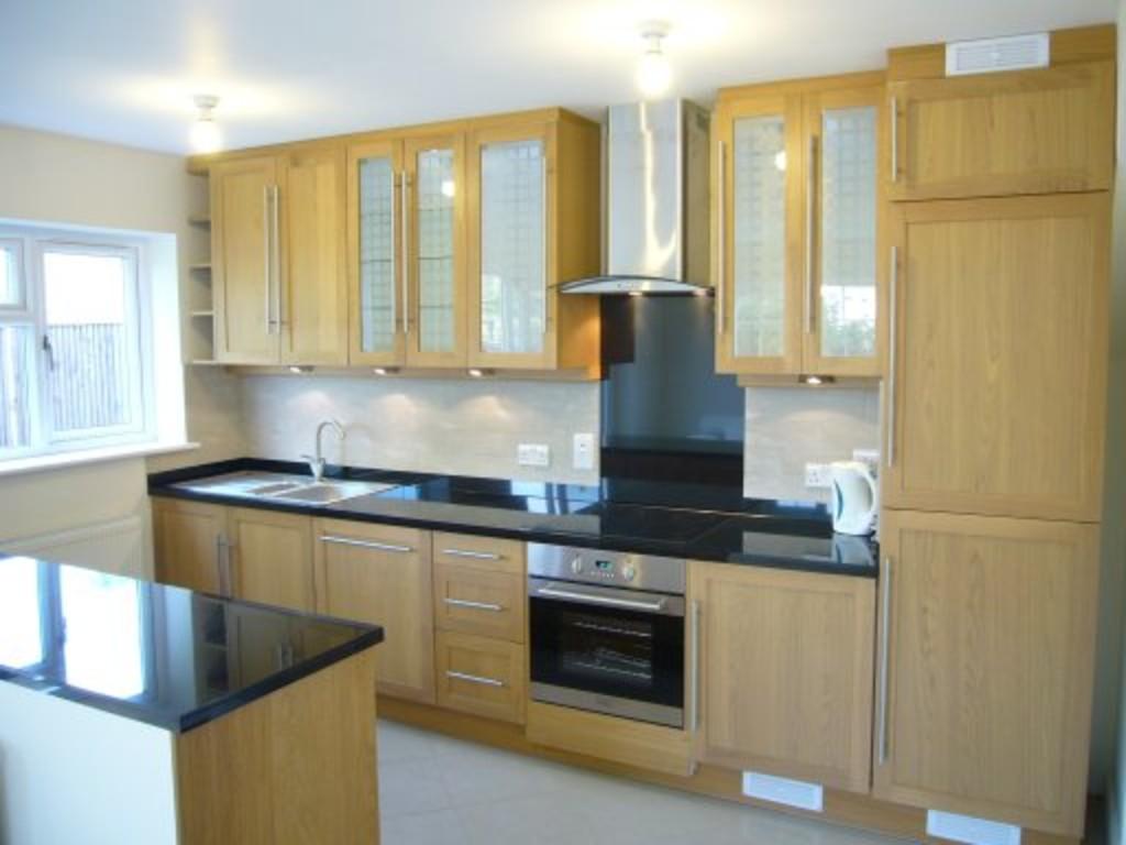 Broadacres, Guildford 1 bed in a house share £590 pcm (£136 pw)