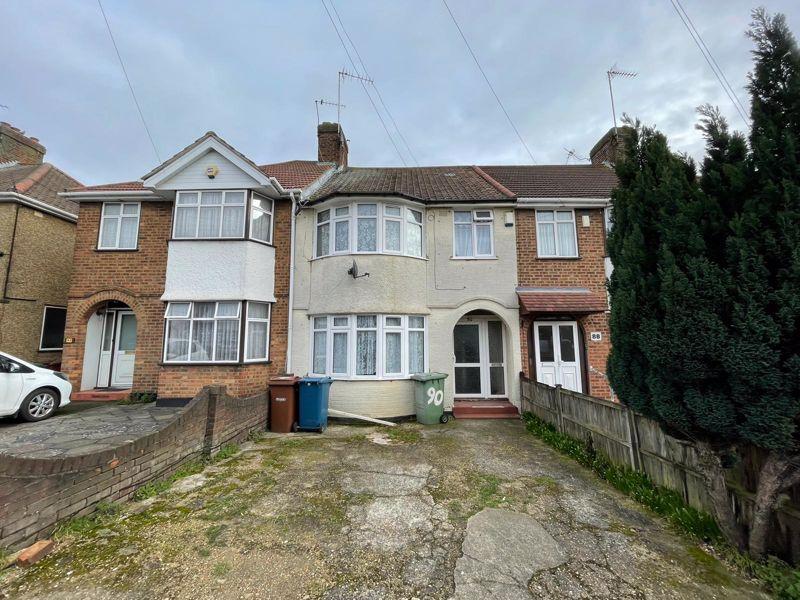 The Chase, Edgware 4 bed terraced house £524,950