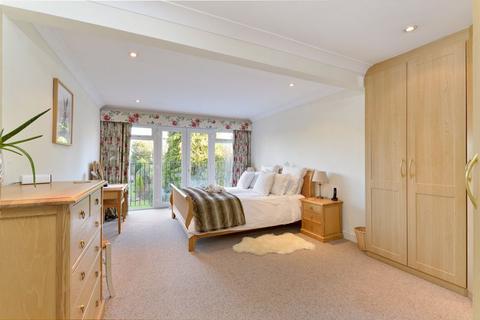 Newhaven Guildford Road, Loxwood, Billingshurst, RH14 0SE