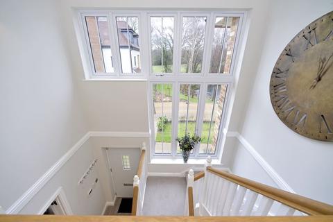 24 Cherry Tree Lane, Ewhurst, Cranleigh, GU6 7GG