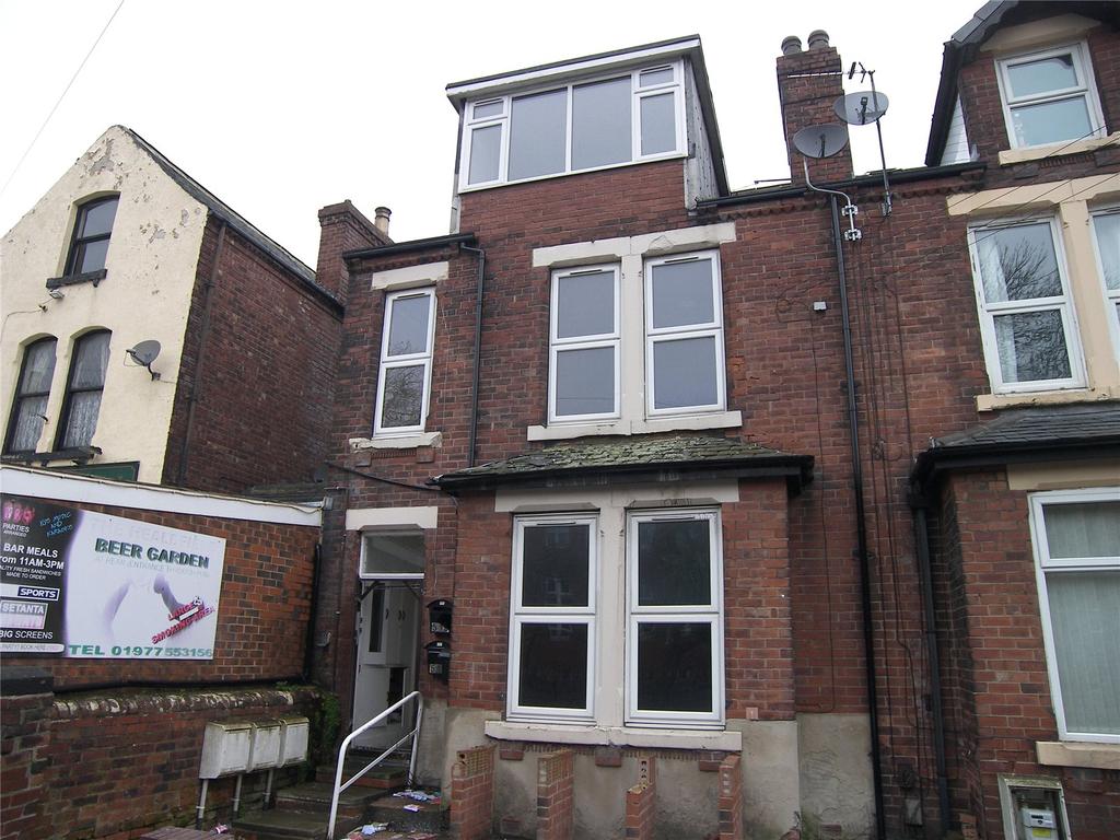 Flats 13, Healdfield Road, Castleford, West Yorkshire 3 bed terraced
