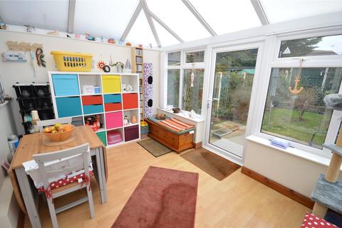 8 Mandarin Way, Leeds, LS10 4QU