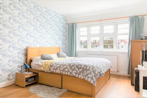 3 Craneford Way, Twickenham, TW2 7SB