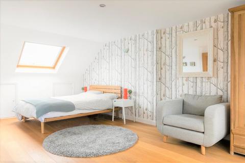 3 Craneford Way, Twickenham, TW2 7SB