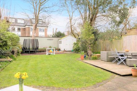 3 Craneford Way, Twickenham, TW2 7SB