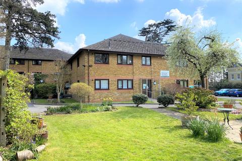1 bedroom flat for sale - Hanover Gardens, Abbots Langley, Hertfordshire, WD5