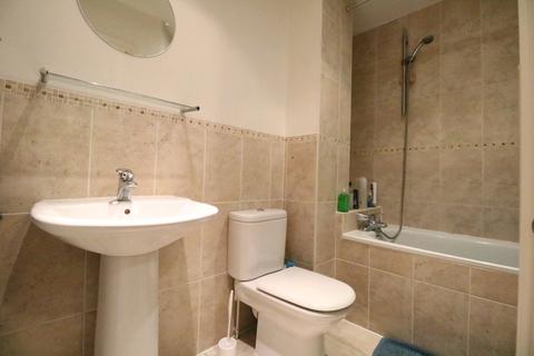 Flat 3, Harriet Court, 12 Beechnut Road, Aldershot, GU12 4PA