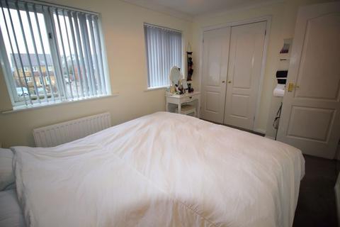 14 Marcuse Road, Caterham, CR3 5FP