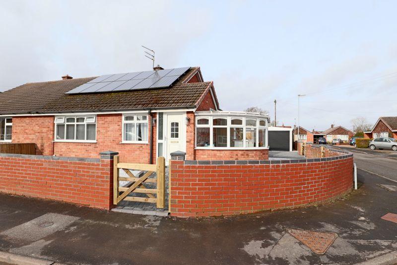Redfern Road, Stone 2 bed bungalow £235,000