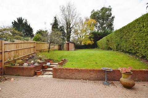 62 Love Lane, Pinner, HA5 3EX