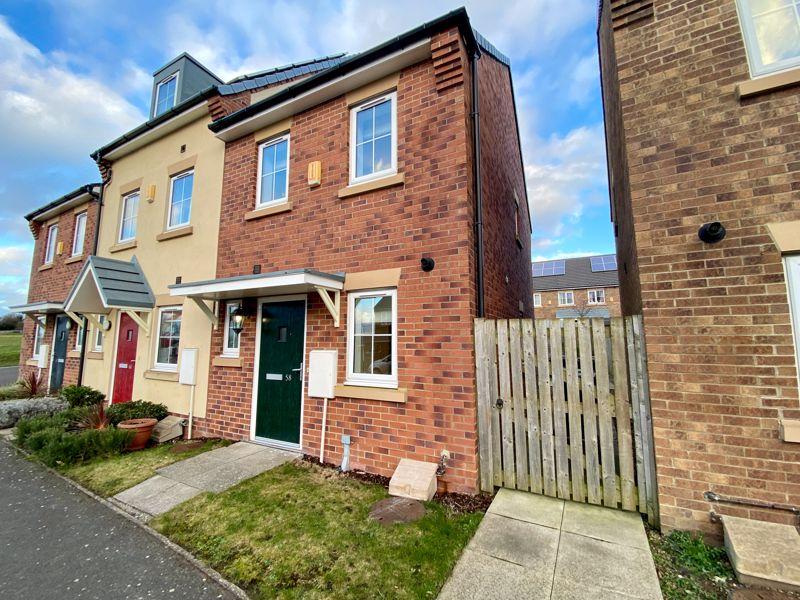 Clover Hill Drive, Loftus 2 bed end of terrace house £86,000