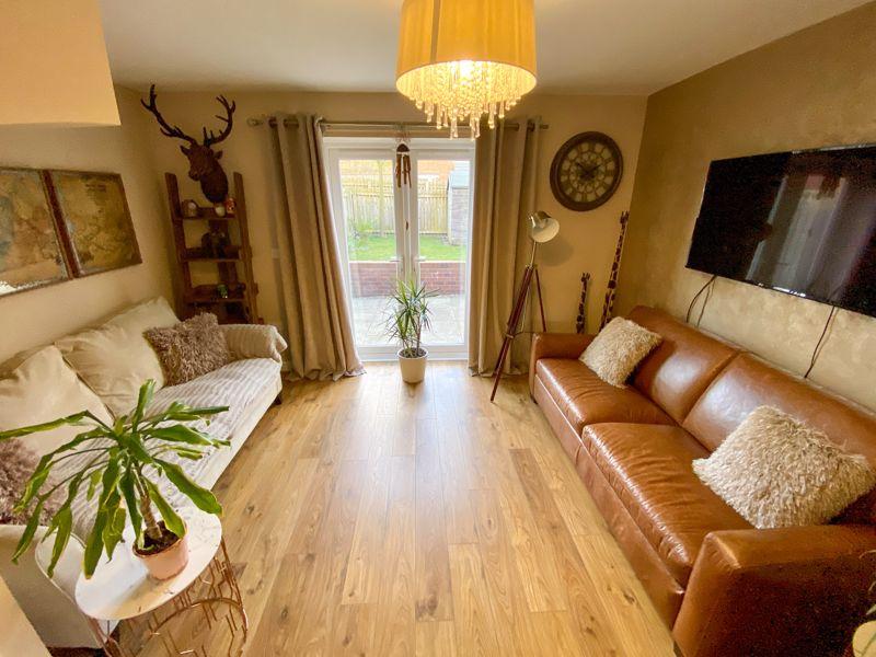 Clover Hill Drive, Loftus 2 bed end of terrace house £86,000