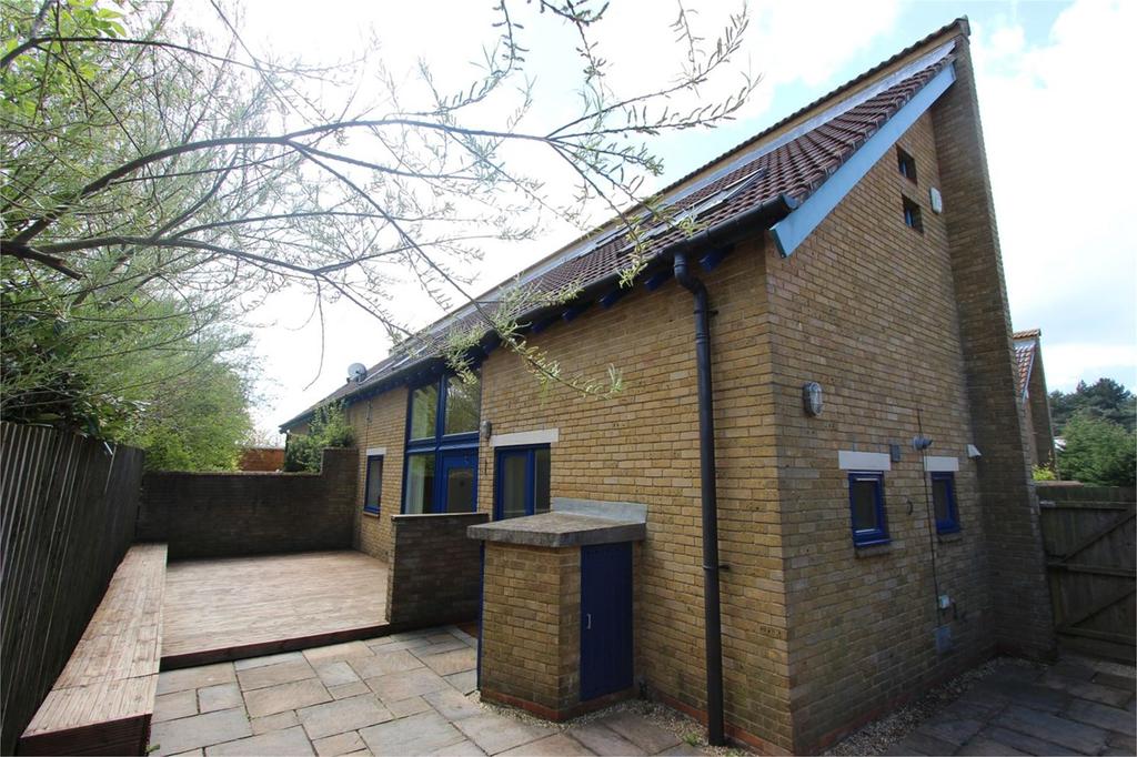 Crowborough Lane, Kents Hill, Milton Keynes, MK7 2 bed semidetached