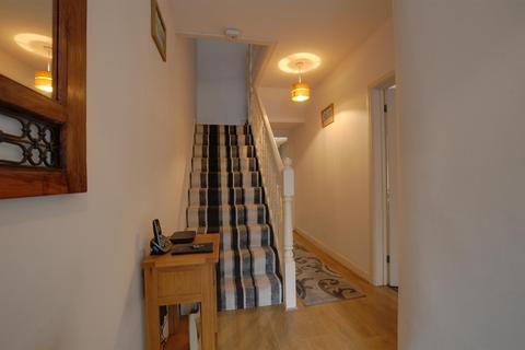 15 Danlan Road, Pembrey, Burry Port, SA16 0UF