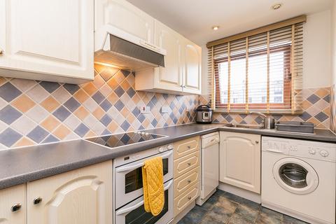 6/6 Timber Bush, Edinburgh, EH6 6QR