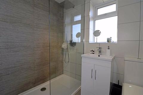 25 Starmer Place, Hatton, Warwick, CV35 7LB