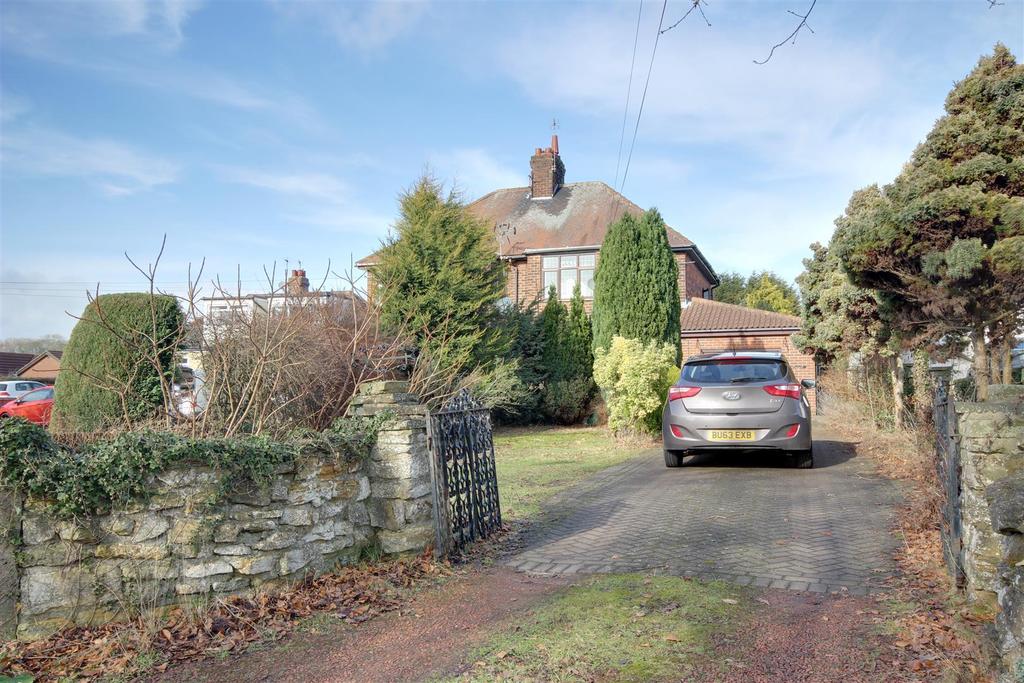 Ferriby High Road, North Ferriby 3 bed semidetached house £275,000