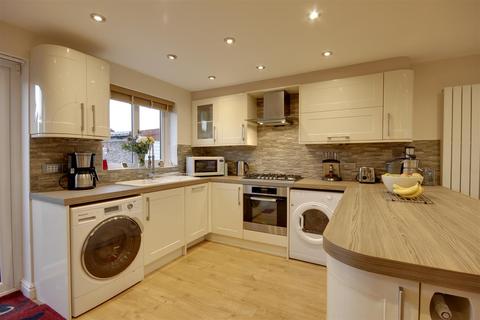 4 Briar Close, Newport, Brough, HU15 2QY
