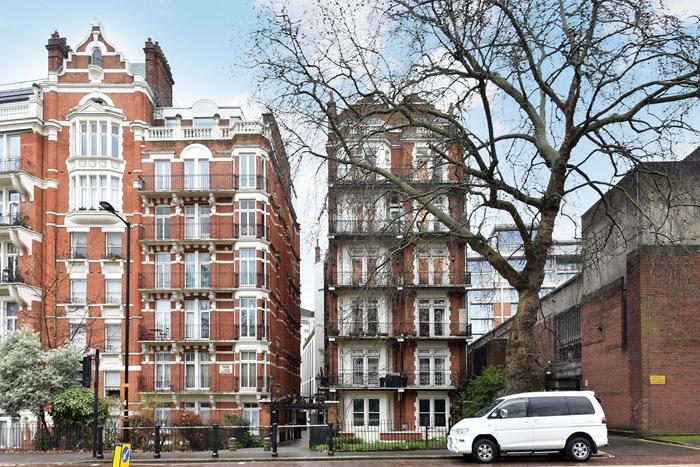 1 Albert Gate Court (18)-700.jpg