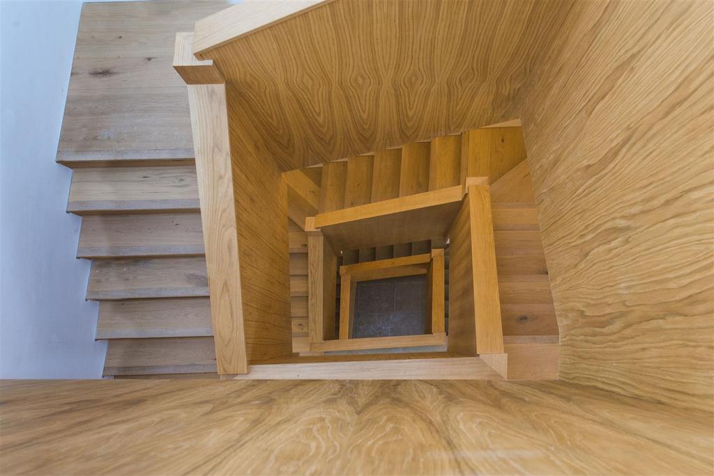 NEW house4 181 west heath road 372378 stairs Down.j