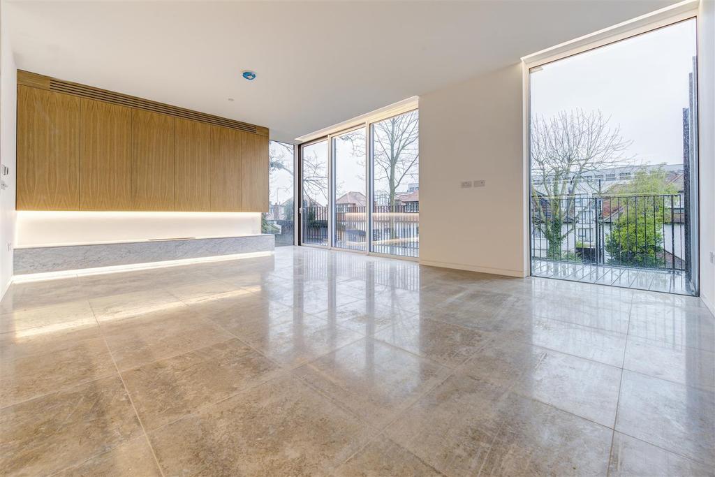NEW house4 181 west heath road 372378 gf Rec1.jpg