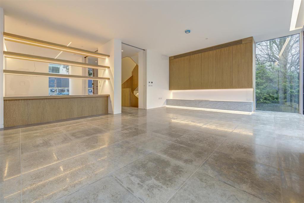 NEW house4 181 west heath road 372378 gf Rec2.jpg