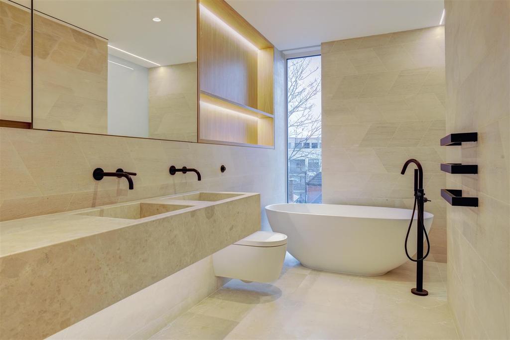 House4 181 west heath road 372378 ff Ensuite.jpg
