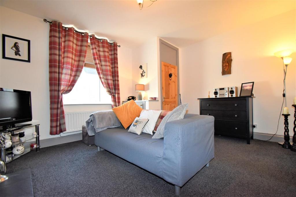 Half Moon Lane, Spennymoor 2 bed house £65,000