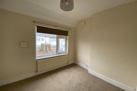 19 Postling Road, Folkestone, CT19 4PH
