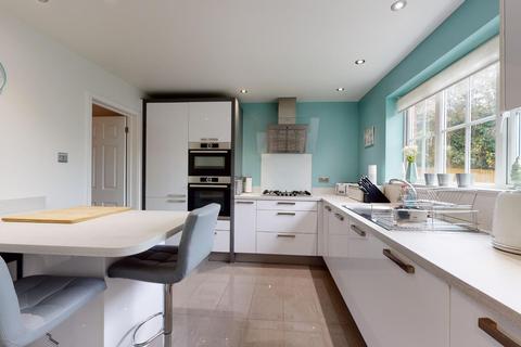 1 Demozay Close, Hawkinge, Folkestone, CT18 7PL