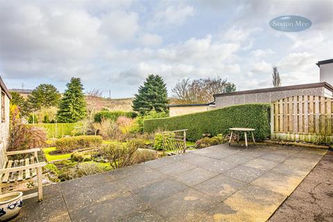 3 Cross Lane, Stocksbridge, Sheffield, S36 1AY