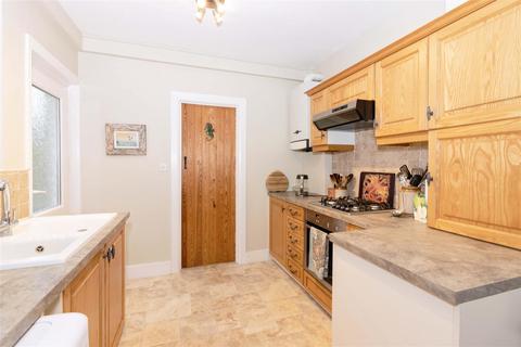 3 Browning Road, Worthing, BN11 4NS
