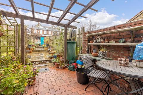 3 Browning Road, Worthing, BN11 4NS