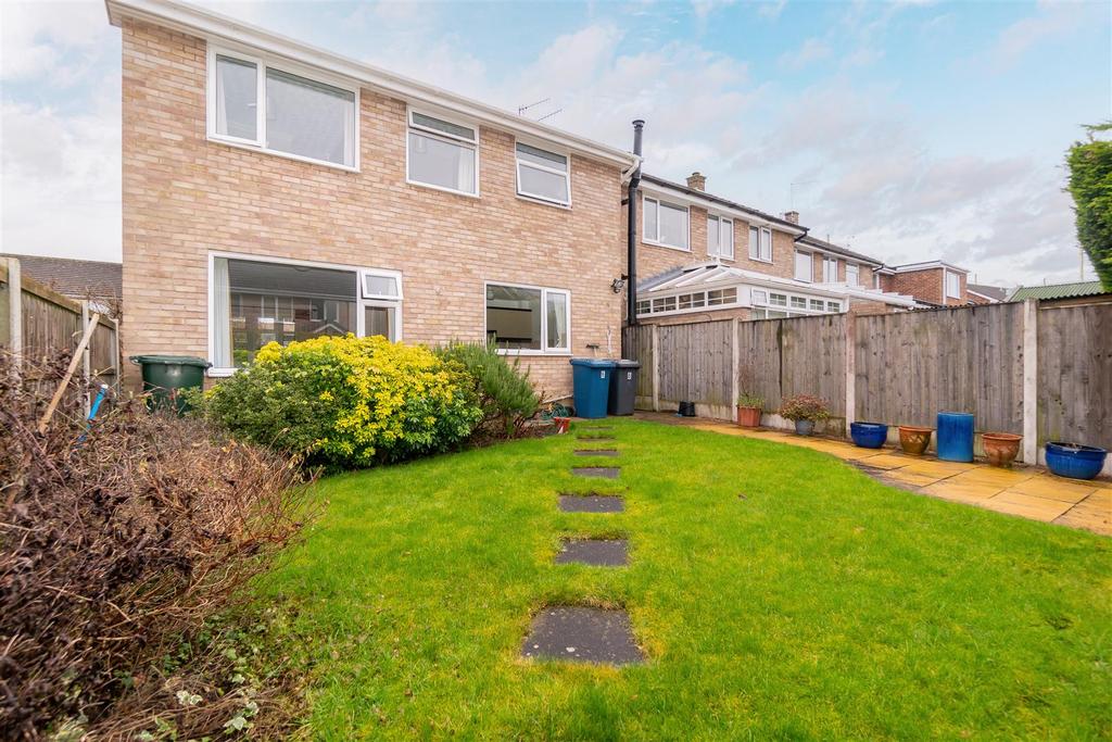 Westway, Cotgrave, Nottingham 3 bed detached house £235,000