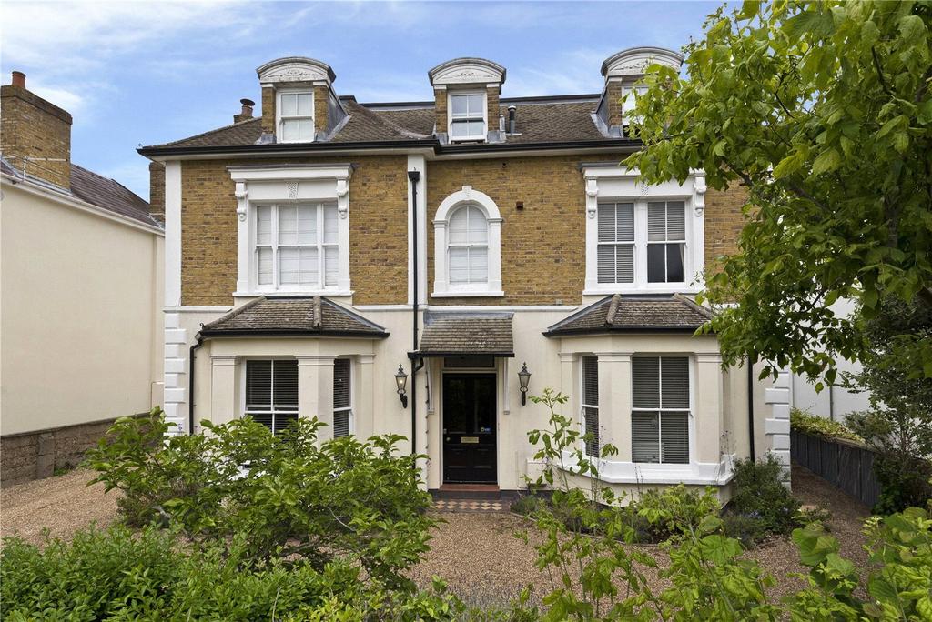 Arnison Road, East Molesey, Surrey, KT8 2 bed apartment £945,000