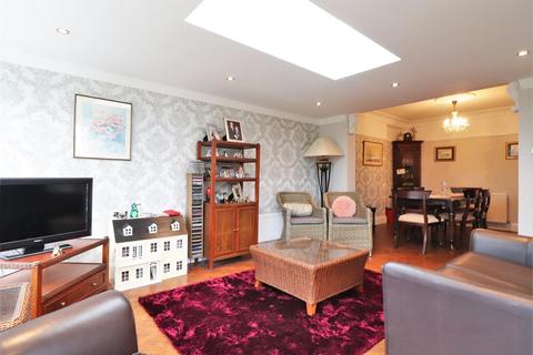 5 North Close, Bexleyheath, DA6 8HE