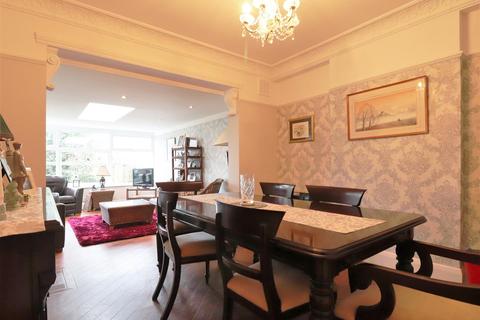 5 North Close, Bexleyheath, DA6 8HE