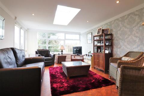 5 North Close, Bexleyheath, DA6 8HE