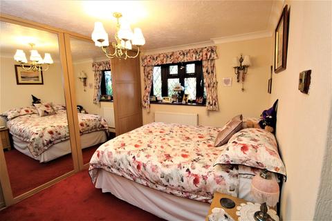 67 Brook Lane, Northampton, NN5 7HH
