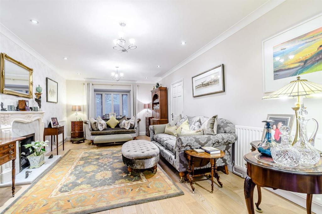 8451459-interior10-800.jpg