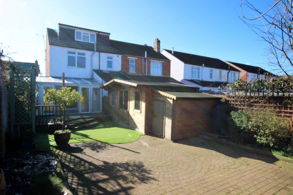 House in Portsmouth - View 3