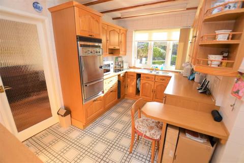 4 Brixham Drive, Wigston, LE18 1BH